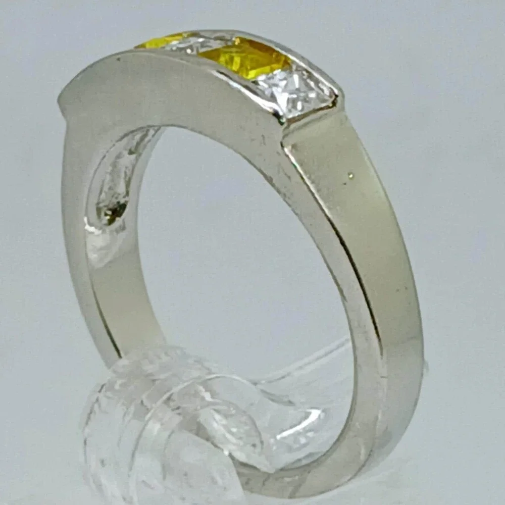 Vintage 90s Silver Tone Yellow Clear Princess Cut Channel Set Band Ring Size‎ 7